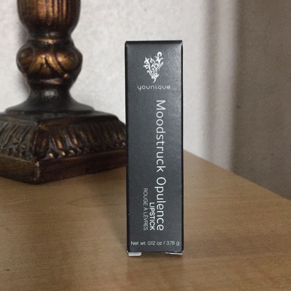 Younique Moodstruck Opulence lipstick COLOR:Ritzy